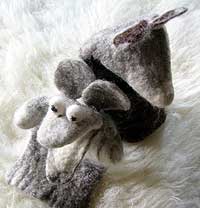 Handpuppen aus gefilzter Wolle